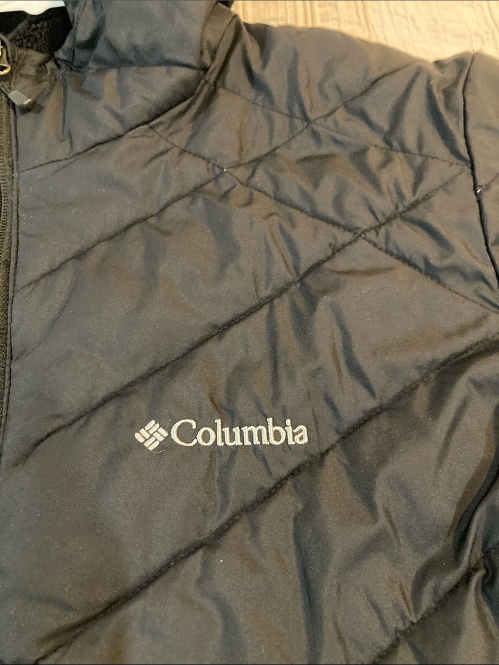 Columbia Women's Black Hooded Quilted Puffer Jacket - Picture 2 of 6